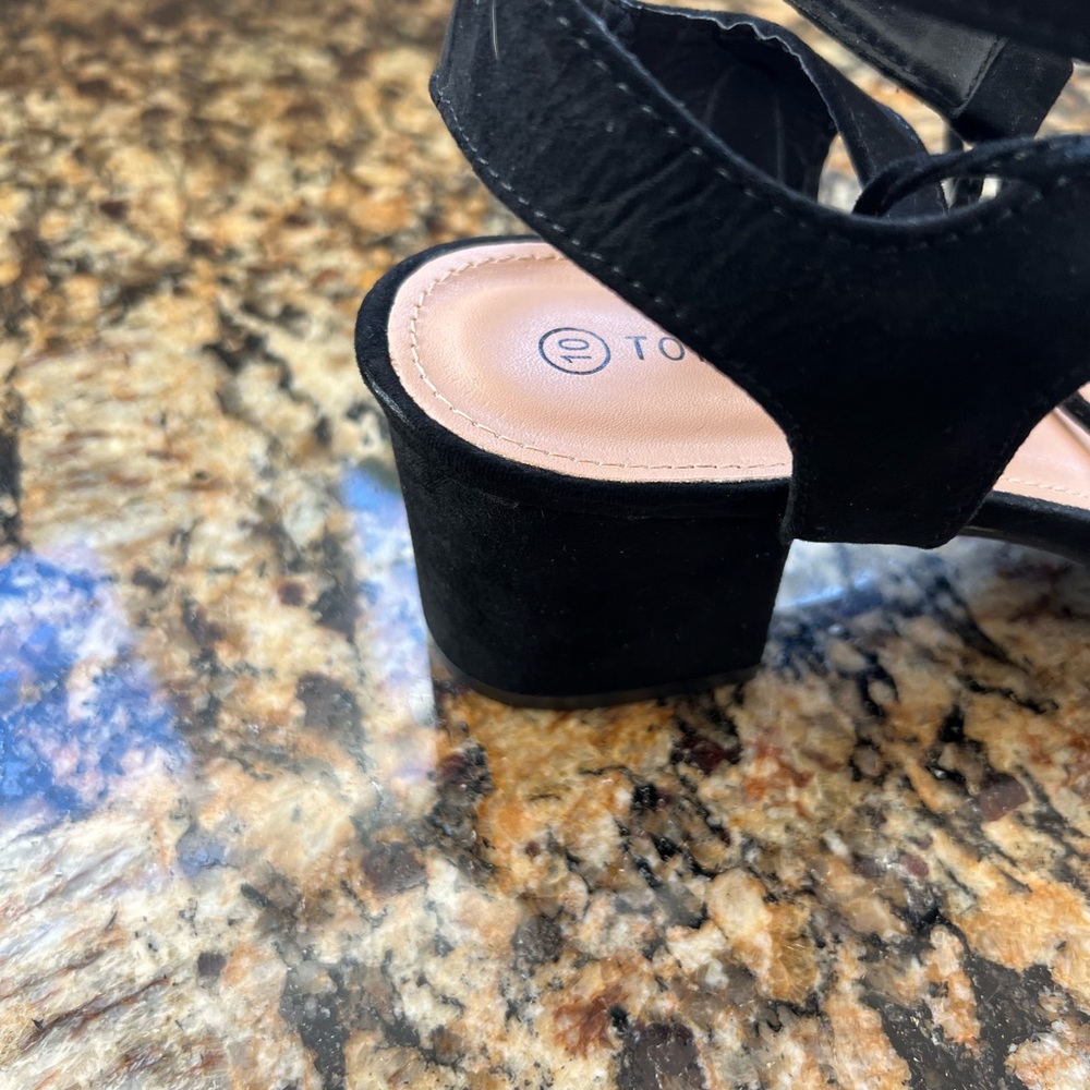 Top Moda Block Heels. - Picture 11 of 12
